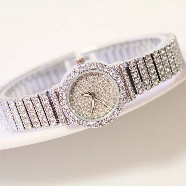 FeminineGlow Diamond Watch
